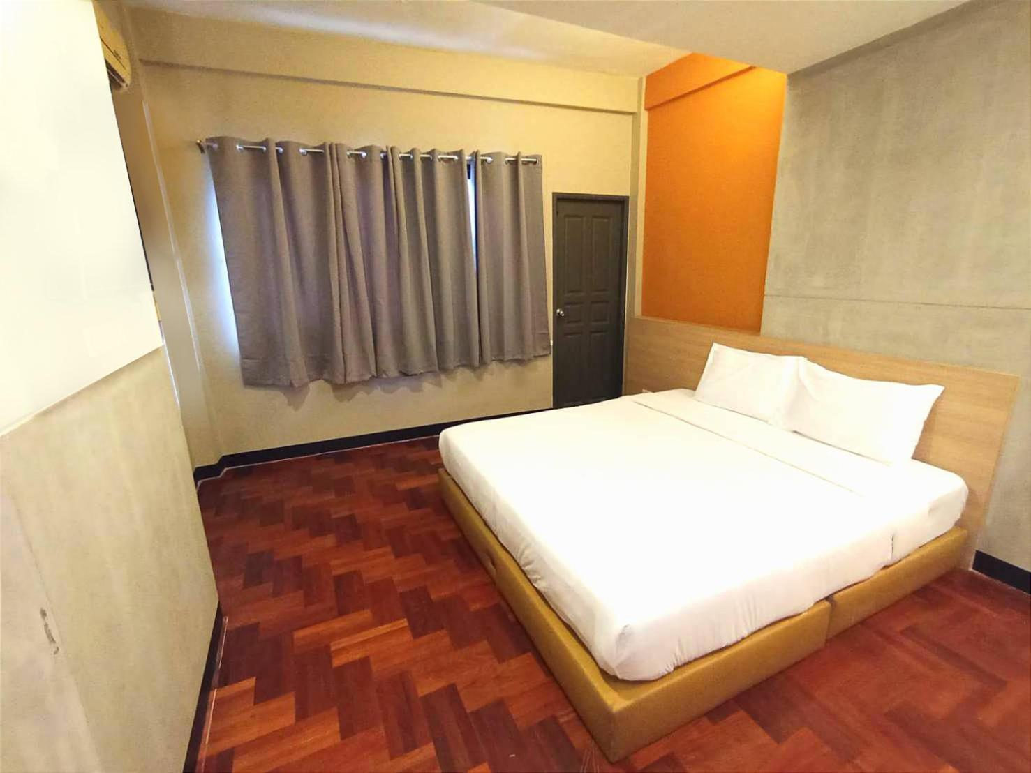 Go Inn Silom โกอินน์ สีลม - สถานีรถไฟฟ้าเซนต์หลุยส์ Bangkok Exterior photo